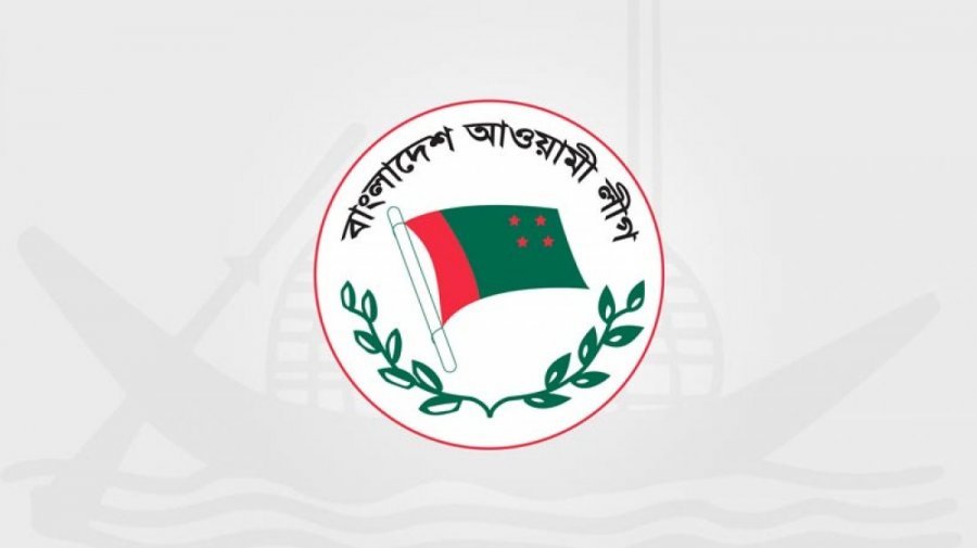 নিজস্ব প্রতিবেদন আওয়ামী লীগের সম্পাদকমণ্ডলীর সভা সোমবার (১৯ জুন) বিকাল ৪টায় দলটির সভাপতির ধানমন্ডিস্থ রাজনৈতিক কার্যালয়ে অনুষ্ঠিত হবে। রবিবার (১৮ জুন) আওয়ামী লীগের দফতর সম্পাদক ব্যারিস্টার বিপ্লব বড়ুয়ার সই করা এক সংবাদ বিজ্ঞপ্তিতে এ তথ্য জানানো হয়। এতে বলা হয়েছে, সভায় সভাপতিত্ব করবেন আওয়ামী লীগের সাধারণ সম্পাদক এবং গণপ্রজাতন্ত্রী বাংলাদেশ সরকারের সড়ক পরিবহন ও সেতুমন্ত্রী ওবায়দুল কাদের। সভায় সংশ্লিষ্ট সকলকে যথাসময়ে উপস্থিত থাকার জন্য অনুরোধ জানানো হয়েছে। চ্যানেল আর এ নিউজ ডেস্ক
