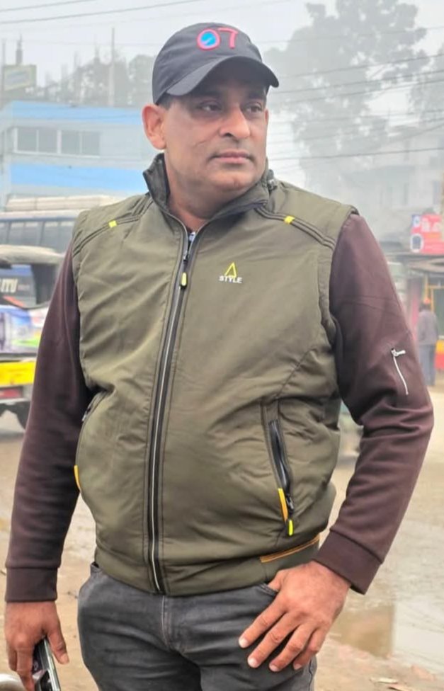 গাইবান্ধায় অর্থ প্রতারণার মামলায় পৌর আওয়ামী লীগের সাবেক সাংগঠনিক সম্পাদক ও গ্লোবাল টেলিভিশনের জেলা প্রতিনিধি আতিকুর রহমান আতিক বাবুকে এক বছরের সশ্রম কারাদণ্ড দিয়েছেন আদালত। একই সঙ্গে তাকে ৫ হাজার টাকা অর্থদণ্ড ও অনাদায়ে আরও এক মাসের কারাদণ্ডের আদেশ দেওয়া হয়েছে।