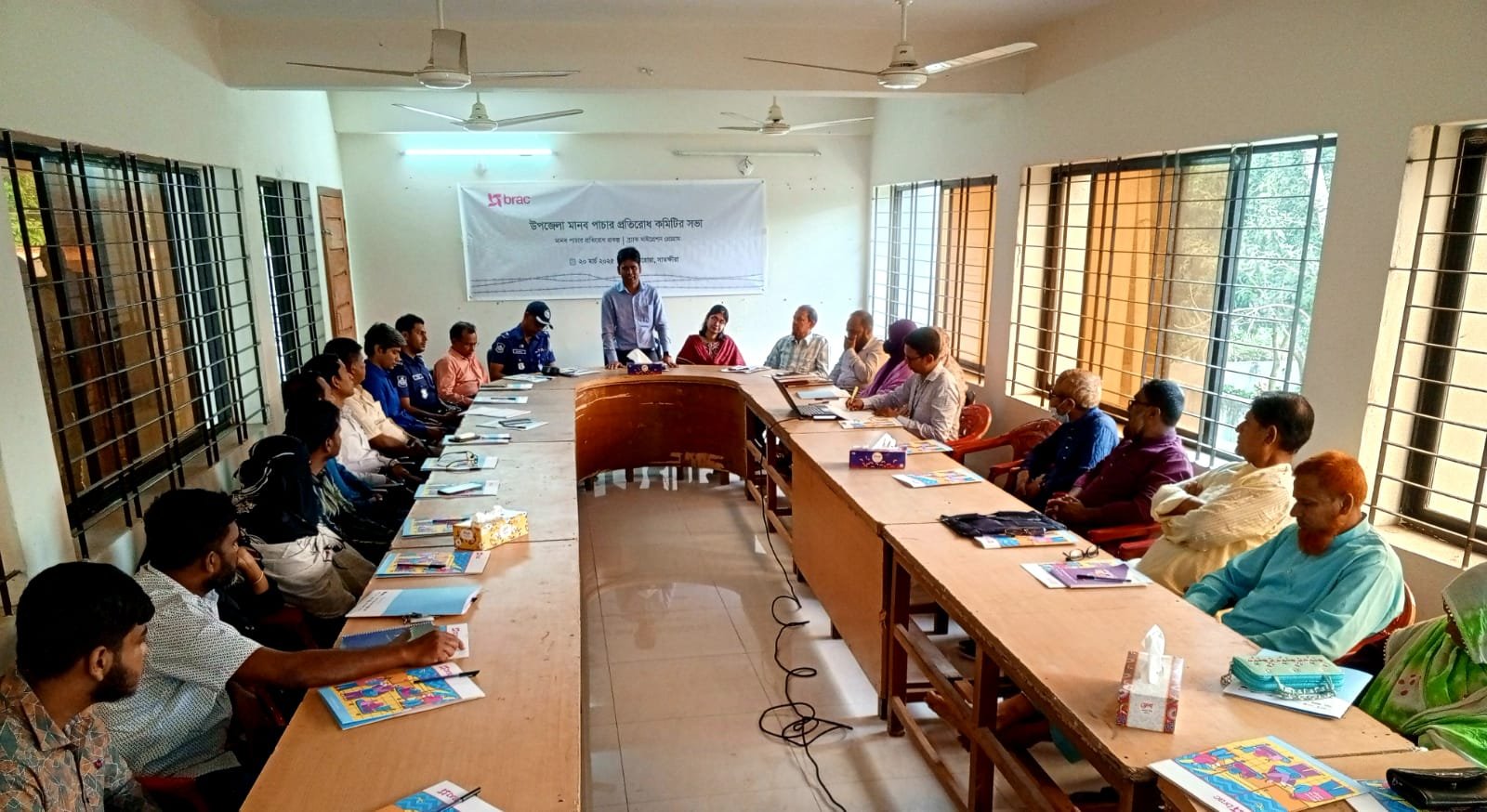 সাতক্ষীরার কলারোয়ায় মানব পাচার ও অনিয়মিত অভিবাসন প্রতিরোধে মতবিনিময় সভা অনুষ্ঠিত