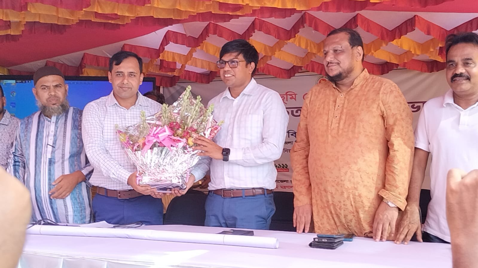 মির্জাপুরে ভূমি সেবা সপ্তাহ ২০২৫: জনসচেতনতায় প্রাণবন্ত সভা অনুষ্ঠিত 🏞️ 📍 মির্জাপুর প্রতিনিধি | চ্যানেল RA নিউজ | টাঙ্গাইল