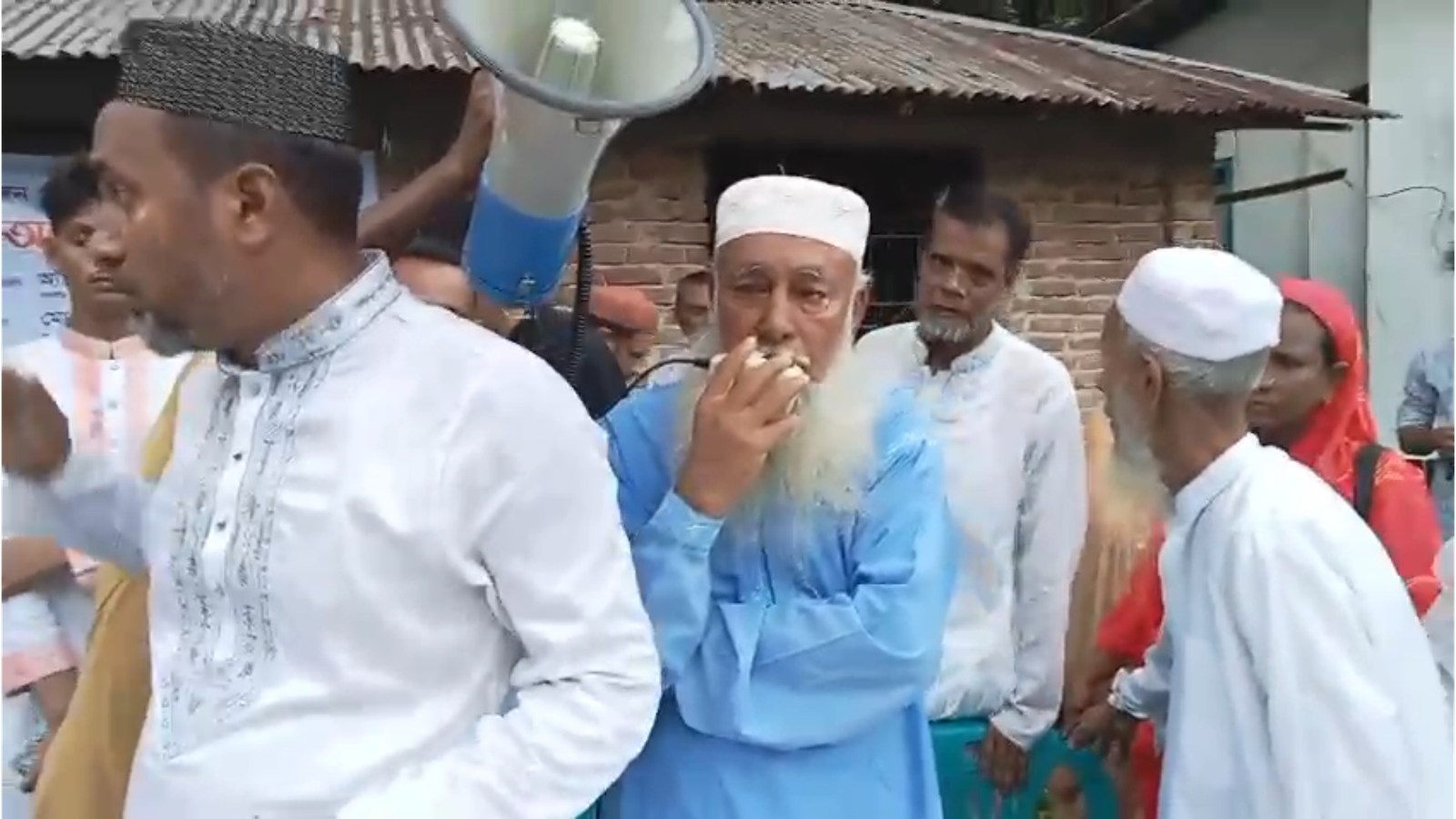চাঁনপুরে নদীভাঙন রোধে করণীয় নির্ধারণে আলোচনা সভা ও মানববন্ধন