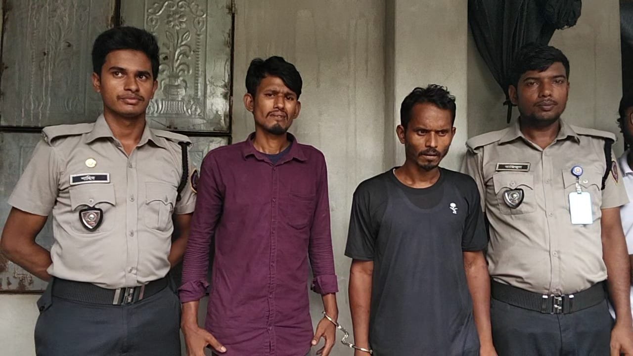 পঞ্চগড়ে হাতেনাতে ধরা! মাদক সেবনকারী যুবকের কারাদণ্ড