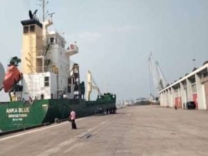 রূপপুরের ১,২২২ টন মেশিনারি নিয়ে মোংলা বন্দরে রুশ জাহাজ